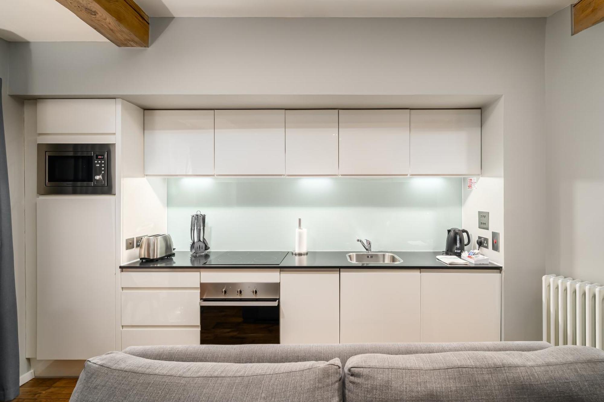 Destiny Scotland -The Malt House Apartments Edinburg Exteriör bild
